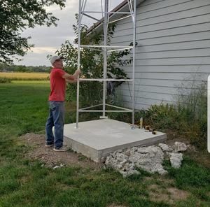 Meet your Posher, Larry